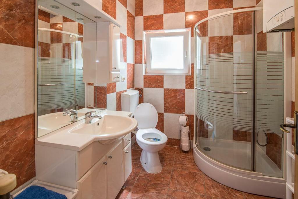 קרק Beljan Apartments מראה חיצוני תמונה
